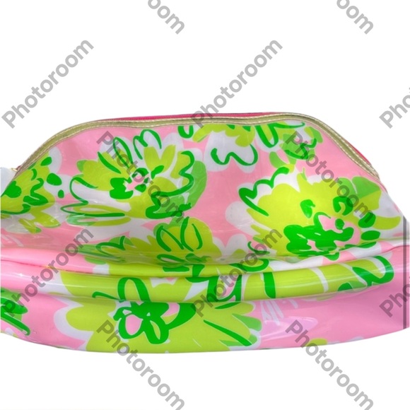 Lilly Pulitzer For Estee Lauren Pink and Green Floral Pouch. - Picture 2 of 3